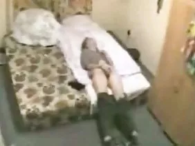 婚礼派对变成了客人之间的性狂欢