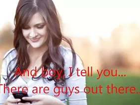 羞辱的男人舔两只恋足的腿