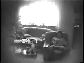 年轻的俄罗斯小妞改变了一个笨蛋的家伙