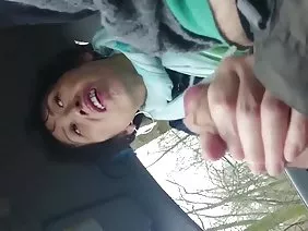 与自然中的俄罗斯荡妇集团色情