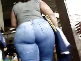 热的家伙乱搞猫的一个美丽的女孩