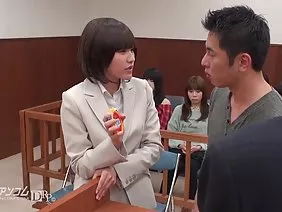 强盗在床上操了一个华丽的婊子