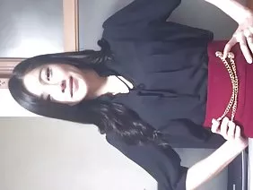 白色男孩被一只黑黝黝的小鸡操
