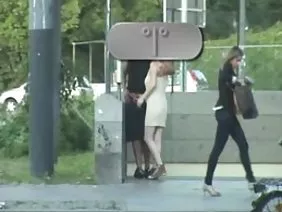 孙女去看望她的祖母并且操她
