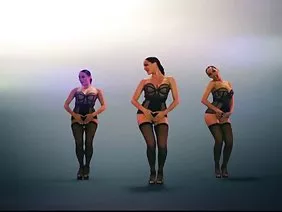 两个黑人锤击金发美女