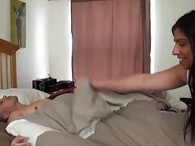 淫搞乱迷人的金发女郎，大胸部