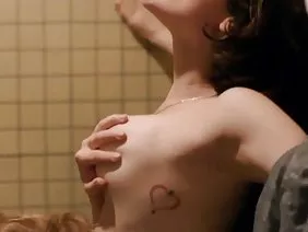 贪得无厌的年轻黑暗他妈的