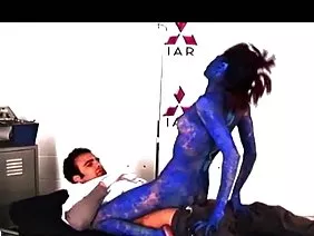 这个家伙在一个隐藏的相机上起飞，作为一个商业他妈的女人