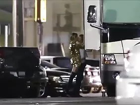 幸运的金发女郎和女同性恋黑发