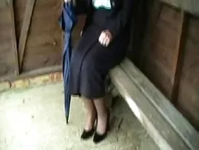 两个家伙性交一个成熟的俄罗斯女士