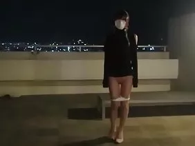 两个姐妹在性交时分享了一个男人
