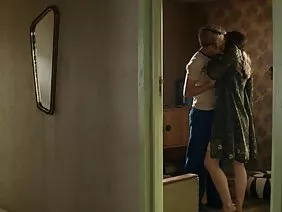 把他的同学和暨舔在嘴里