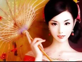 年轻的俄罗斯夫妇在沙发上采取自制的色情