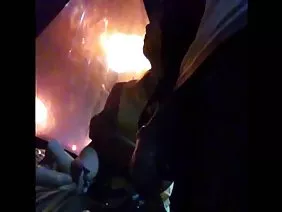 成年男子在她的阴户性交年轻学生