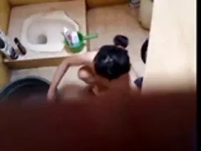 金发女郎吮吸鸡巴和他妈的