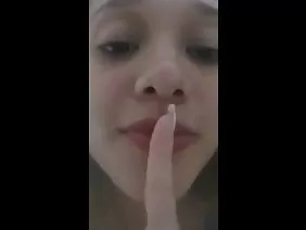 贪得无厌的女士与大山雀性交所有孔