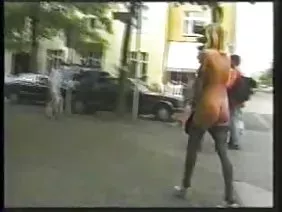 我将一名成员推入一个紧张的亚洲洞