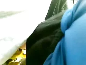 这家伙是他妈的在浴室里面对癌症的年轻黑发