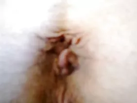 白人主持人给了一个黑人女子硬bdsm