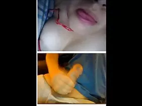紧身胸衣的热情激发了屁股