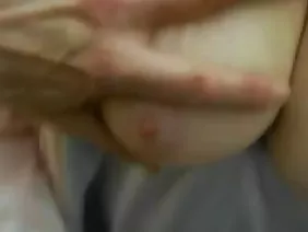 强大的鸡巴刺穿肛门艳丽的小鸡