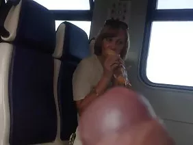 年轻的妓女是为了钱而给爸爸