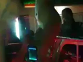 乱伦俄语:爸爸性交不同姿势的小女儿