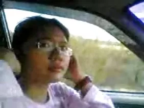 一个年轻女孩已经长大了性爱