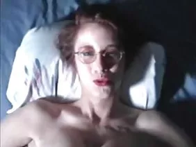 可爱自慰剃光猫在家里