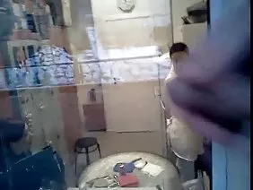 不同肤色的热团伙
