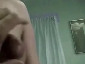 老师干了他戴着眼镜的学生，舔了舔她的肛门