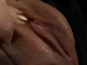 醉酒的女孩跳舞酷脱衣舞