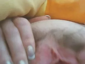 高跟鞋穿透俄罗斯模特的洞