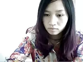 性交的混蛋女朋友在浴室里完成了她
