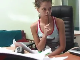 性交滑冰网球运动员,然后他们在网球场上互相遮挡
