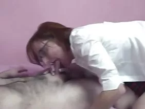 美丽的小鸡自慰屄在厨房里