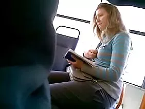 自制性与苗条的金发女郎