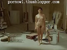 他妈的屁股一个美女,第二个在她嘴里