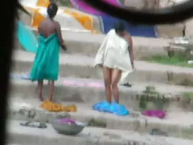 丰满的俄罗斯婊子性交和assfucked