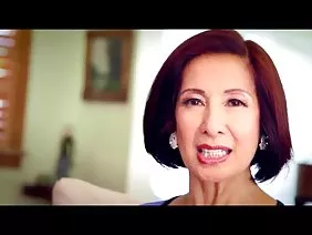 肛交与多汁的阿姨在袜子里