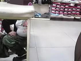 在丝袜的黑发屄的秃头大师