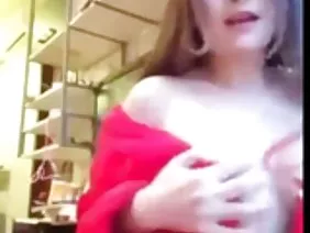 轻轻地他妈的屁股红头发小鸡