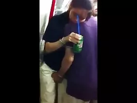 与迷人的鸡巴爱好者的性爱